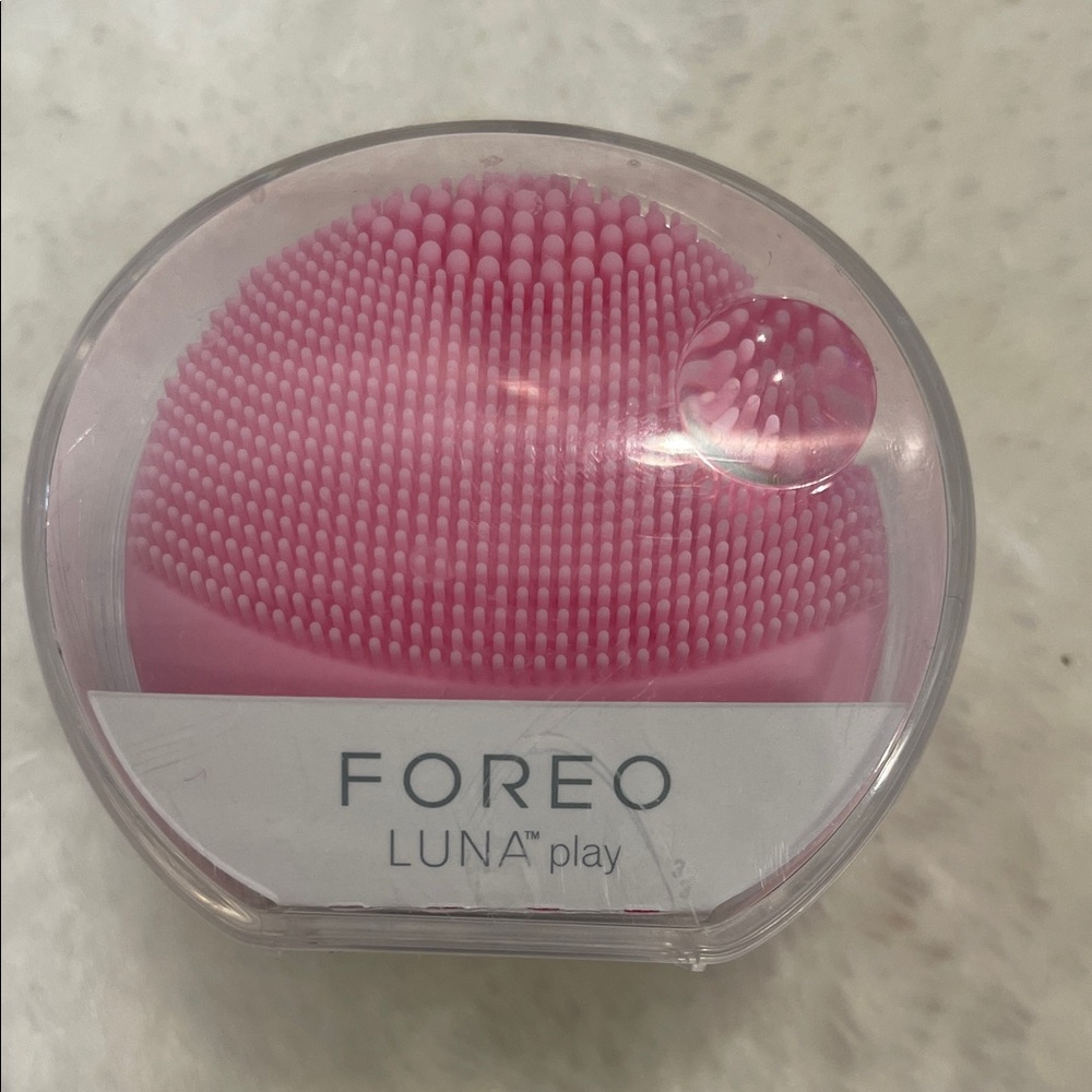 FOREO Luna Play Skincare Device - Vibrant Pink